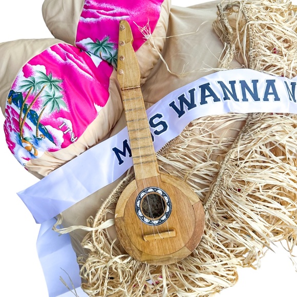 Men’s Costume- Miss Wanna Nookie Hawaiian Luau Costume with Accessories - Picture 2 of 6